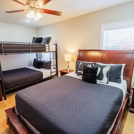 1009 Eastside Vibe - Big & Central